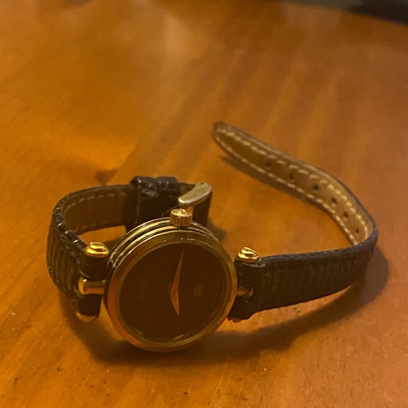 Vintage ladies Gucci watch - Picture 4 of 4